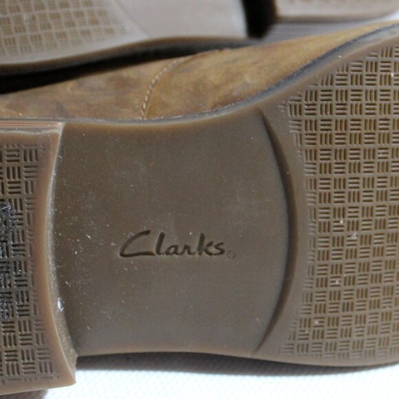 CLARKS Collection Camzin Grace Brown Leather Chukka Desert Ankle Boots, Size 12 - Picture 9 of 9